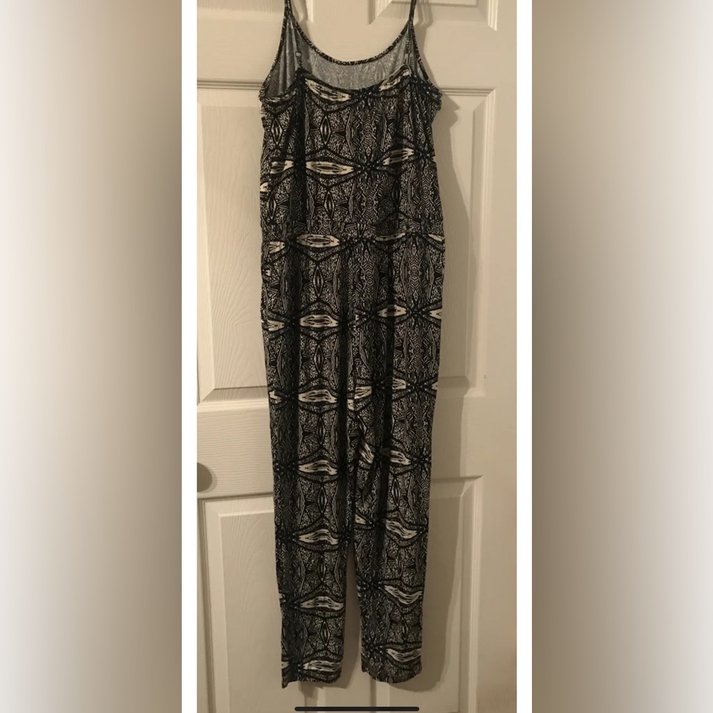 Mind Code Adjustable Spaghetti Strap Romper Size L - image 8